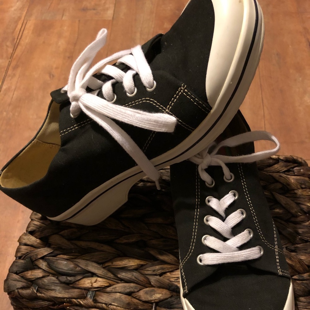 Dansko Sneaker Worn 3 times, Excellent Condition